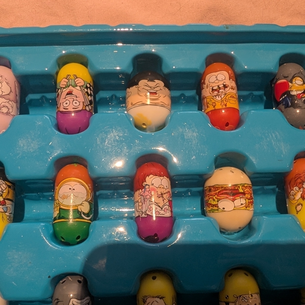 Mighty Beanz Collection In Case - Picture 3 of 7